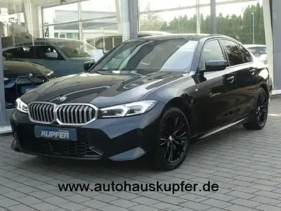 Gebraucht BMW 320 Performance 184 PS (135 kW) 2024 Saphirschwarz Limousine