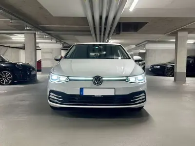 Gebraucht VW Golf VIII Style 190 PS (139 kW) 2021 Limousine