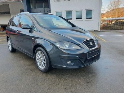 Grau Gebraucht 2009 Seat Altea XL Stylance Van / Kleinbus | 5.490 € (Etwas zu teuer)