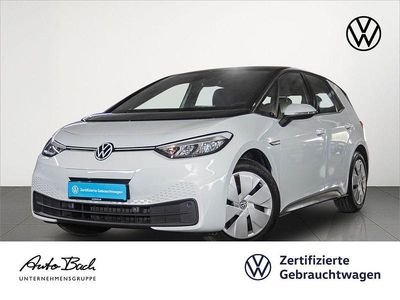Gletscherweiß metallic/schwarz Gebraucht 2022 VW ID.3 Pure Kleinwagen | 17.740 € (Superpreis)
