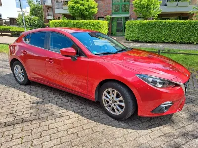 Gebraucht Mazda 3 Center-Line 120 PS (88 kW) 2014 Rot Limousine