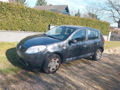 Gebraucht Dacia Sandero 75 PS (55 kW) 2009 Grau Limousine