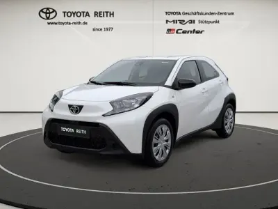 Neu Toyota Aygo X Business Edition 72 PS (52 kW) 2026 SUV
