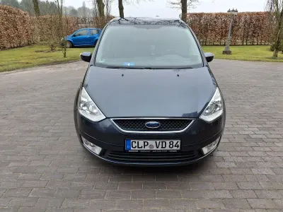 Używany Ford Galaxy Ghia 140 KM (102 kW) 2007 Purpurowy Minivan