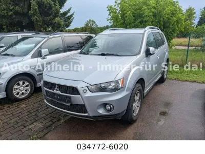 Gebraucht Mitsubishi Outlander Invite 147 PS (108 kW) 2010 Silber SUV