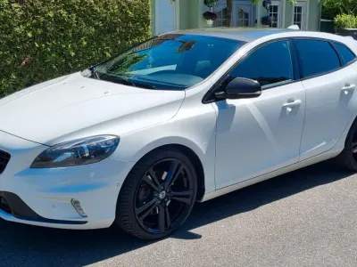 Gebraucht Volvo V40 R-Design 245 PS (180 kW) 2016 Weiß Coupé