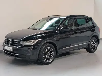 Gebraucht VW Tiguan Life 150 PS (110 kW) 2022 Deep black SUV