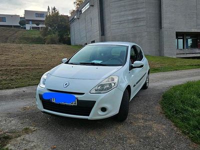 Gebraucht Renault Clio II 75 PS (55 kW) 2011 Weiß Kleinwagen