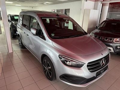 Gebraucht Mercedes T180 Edition 131 PS (96 kW) 2023 Helvinsilber Van / Kleinbus