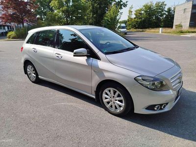 Mercedes B180