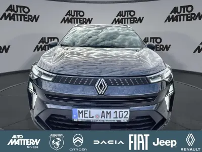 Używany Renault Captur Techno 140 KM (102 kW) 2025 Czarny SUV