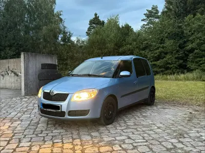 Gebraucht Skoda Roomster 70 PS (51 kW) 2007 Blau Van / Kleinbus