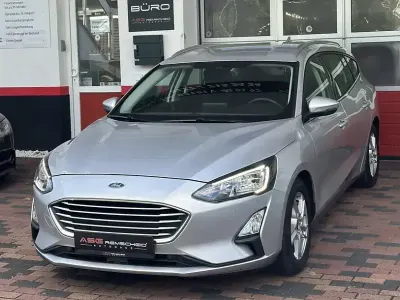 Gebraucht Ford Focus Cool & Connect 120 PS (88 kW) 2020 Silber Limousine