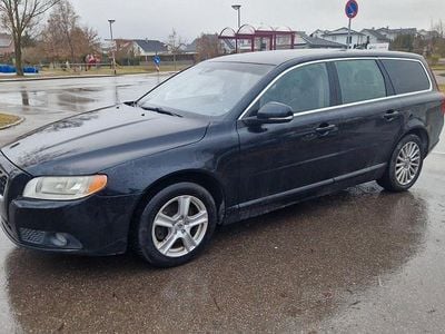 Gebraucht Volvo V70 Momentum 245 PS (180 kW) 2013 Schwarz Kombi