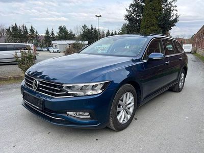 Gebraucht VW Passat Business 150 PS (110 kW) 2020 Blau Kombi
