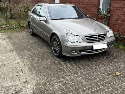 Gebraucht Mercedes C320 Avantgarde 224 PS (164 kW) 2004 Limousine