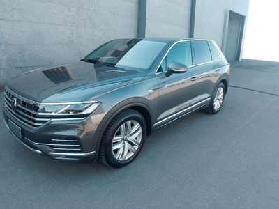 Gebraucht VW Touareg 231 PS (169 kW) 2021 Grau SUV