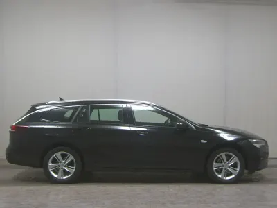 Gebraucht Opel Insignia Elegance 174 PS (127 kW) 2021 Schwarz Kombi