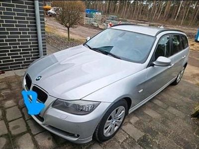 Gebraucht BMW 318 143 PS (105 kW) 2012 Silber Kombi
