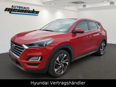 Gebraucht Hyundai Tucson Premium 177 PS (130 kW) 2019 Scarlet red SUV