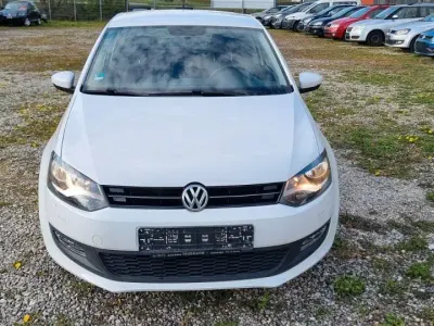 Gebraucht VW Polo Comfortline 69 PS (50 kW) 2014 Weiß Kleinwagen