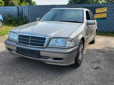 Gebraucht Mercedes C180 Classic 122 PS (89 kW) 1998 Limousine