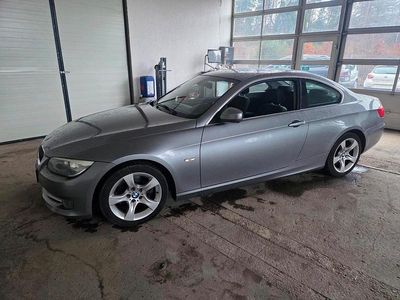 Gebraucht BMW 325 218 PS (160 kW) 2012 Grau Coupé