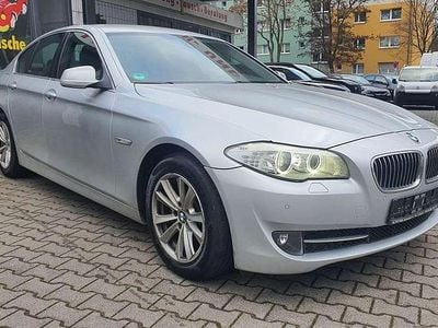 Gebraucht BMW 523 204 PS (150 kW) 2011 Silber Limousine