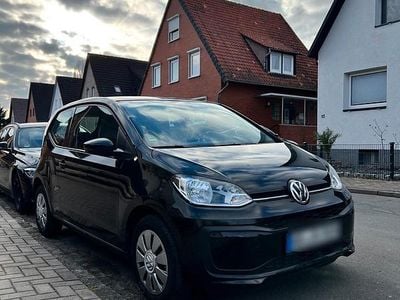 Schwarz Gebraucht 2018 VW up! Kleinwagen | 4.500 € (Fairer Preis)