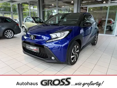 Gebraucht Toyota Aygo X Pulse 72 PS (52 kW) 2023 Night sky black (blau SUV