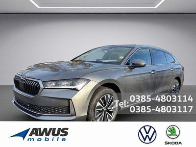 Neu Skoda Superb Selection 150 PS (110 kW) 2025 Grau Limousine