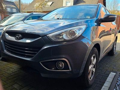 Gebraucht Hyundai ix35 163 PS (119 kW) 2011 Grau SUV
