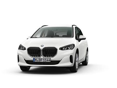 Gebraucht BMW 220 Active Tourer Luxury Line 156 PS (114 kW) 2026 Van / Kleinbus