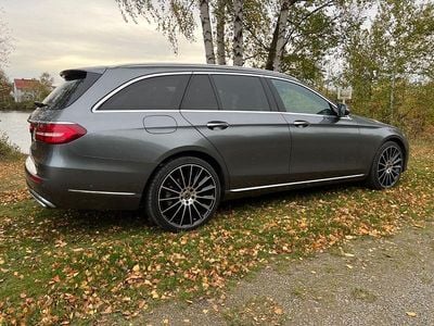 Gebraucht Mercedes E220 Exclusive 194 PS (142 kW) 2016 Grau Kombi