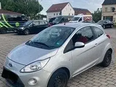 Gebraucht Ford Ka Titanium 69 PS (50 kW) 2009 Silber Kleinwagen