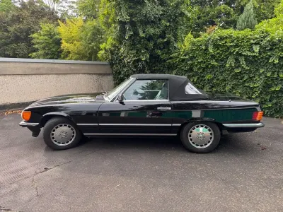 Gebraucht Mercedes 560 230 PS (169 kW) 1986 Schwarz Cabrio