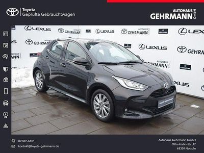 Gebraucht Toyota Yaris Club 125 PS (91 kW) 2023 Schwarz Limousine