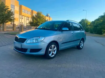 Gebraucht Skoda Fabia 86 PS (63 kW) 2010 Blau Kombi