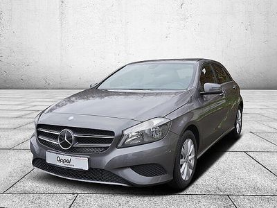 gebraucht Mercedes A180 NAVI+KLIMA+SITZHEIZ.+ Style Navi/Klima/FIS
