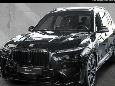 Gebraucht BMW X7 352 PS (258 kW) 2026 Schwarz SUV