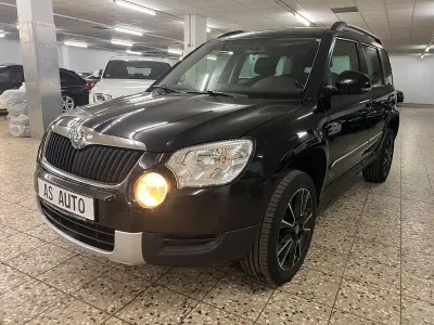 Gebraucht Skoda Yeti Adventure 140 PS (102 kW) 2013 Schwarz SUV