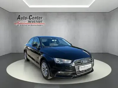 Gebraucht Audi A3 Attraction 221 PS (162 kW) 2015 Schwarz Limousine