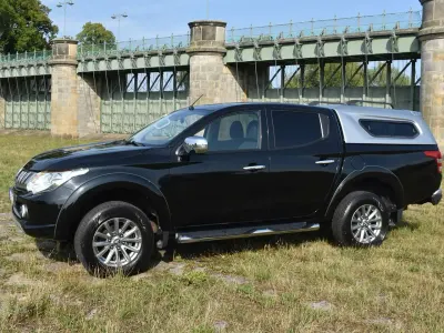 Gebraucht Mitsubishi L200 Edition 181 PS (133 kW) 2017 Schwarz Pickup