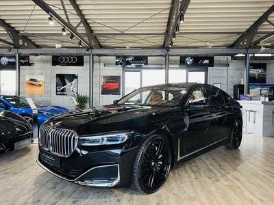 Gebraucht BMW 750 530 PS (389 kW) 2021 Black sapphire metallic Limousine