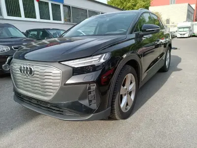Gebraucht Audi Q4 e-tron Sport 150 kW (204 PS) 2022 Schwarz SUV