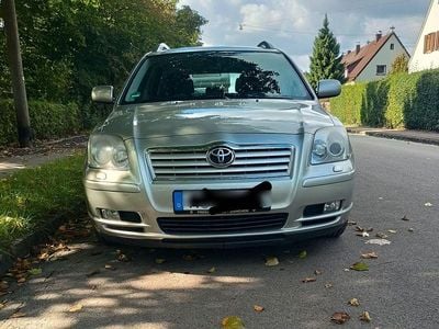 Gebraucht Toyota Avensis Executive 147 PS (108 kW) 2005 Silber Kombi