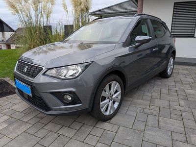 Gebraucht Seat Arona 95 PS (69 kW) 2018 Grau SUV