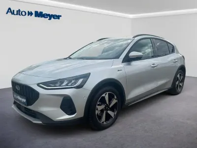 Gebraucht Ford Focus Active X 155 PS (114 kW) 2024 Moondust silber Limousine