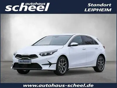 Neu Kia Ceed 140 PS (102 kW) 2025 Weiß Kleinwagen