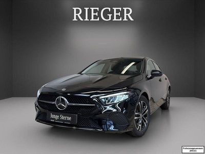 Gebraucht Mercedes A200 Advanced 163 PS (119 kW) 2025 Schwarz Limousine